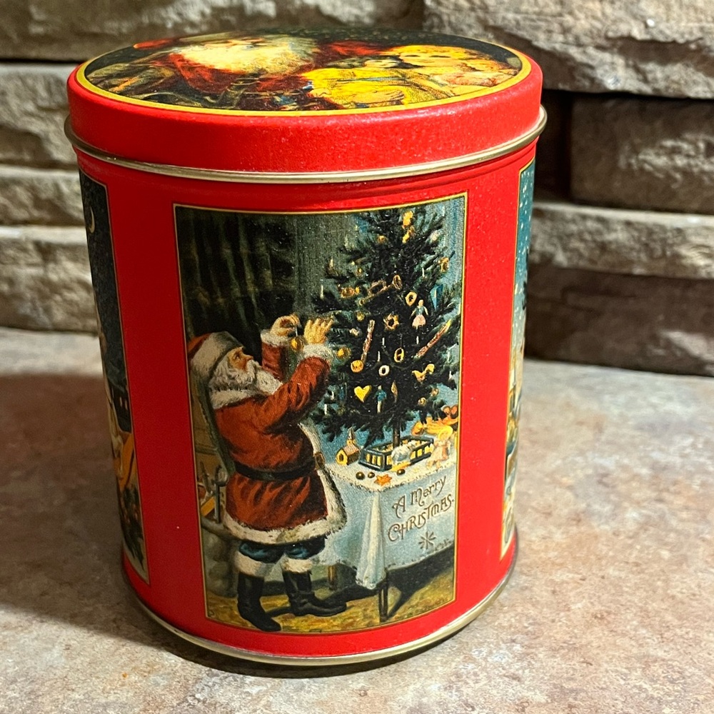 Bristol Ware Vintage Santa Music Tin